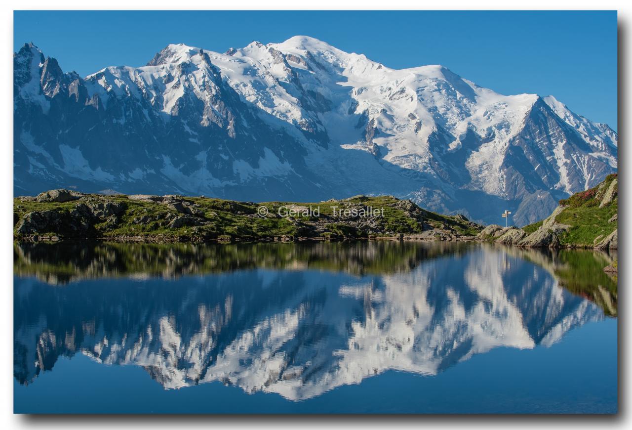 Lac des Cheserys et le Mont-Blanc